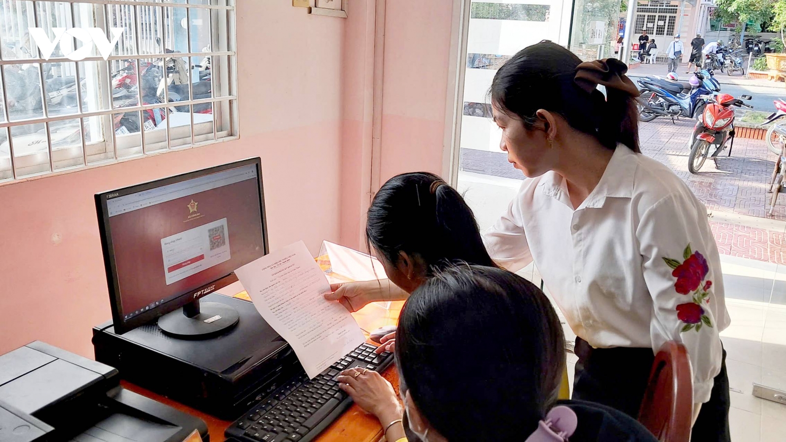 Vận hành chính quyền 2 cấp ở Vĩnh Long: Ổn định và hiệu quả