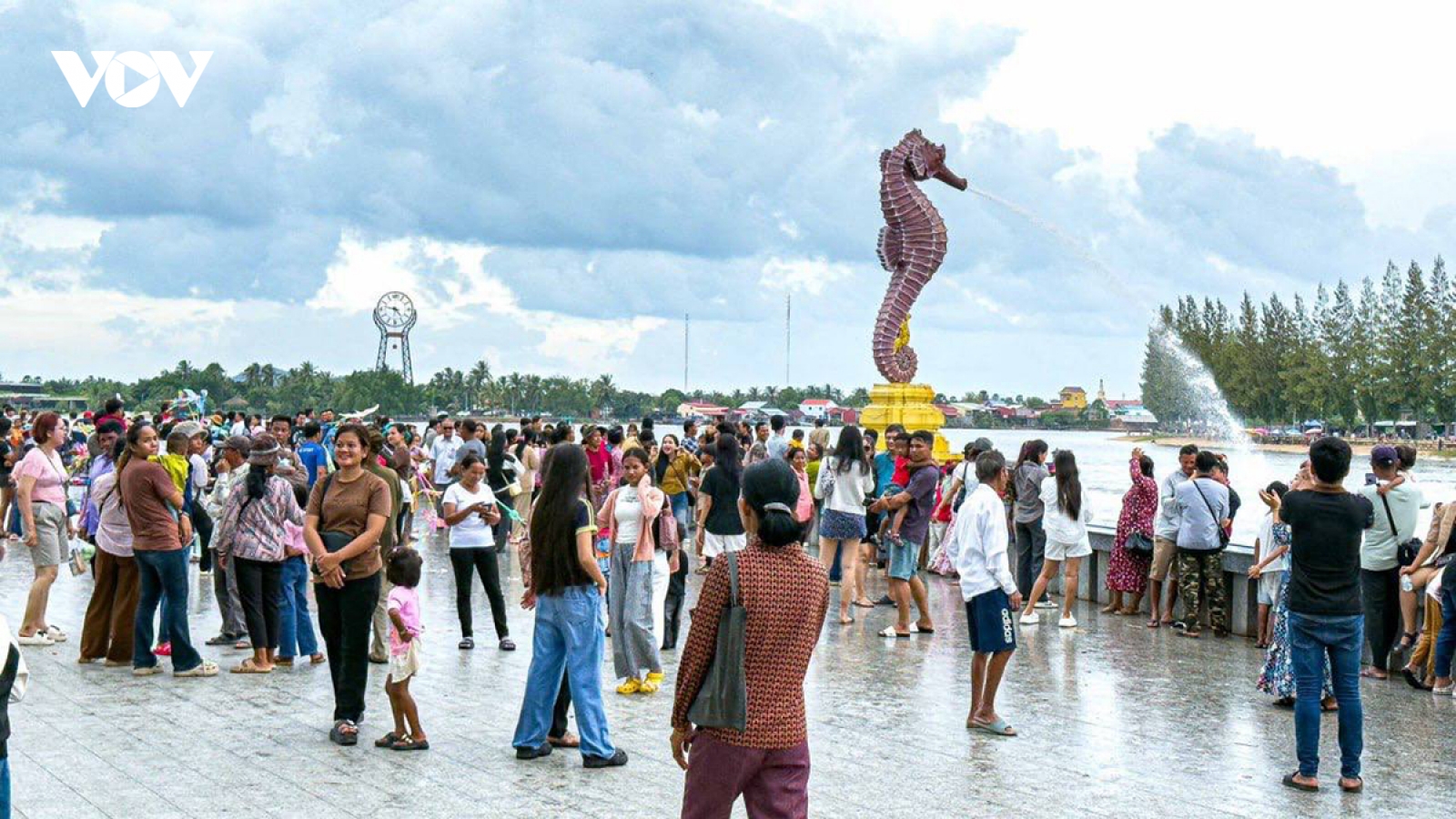 Du lịch nội địa Campuchia phát triển mạnh trong dịp lễ Pchum Ben