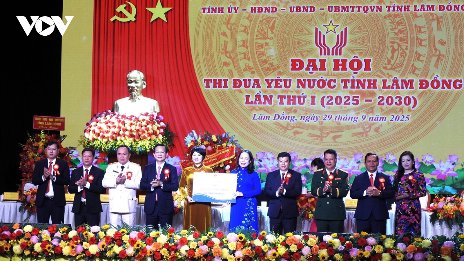 Phó Chủ tịch nước Võ Thị Ánh Xuân dự Đại hội thi đua yêu nước tỉnh Lâm Đồng