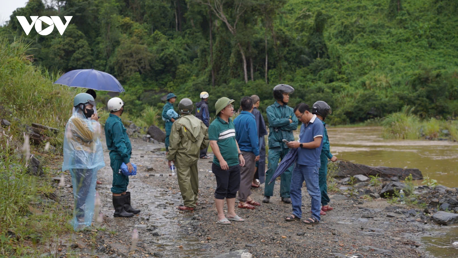 Đà Nẵng huy động nhiều lực lượng tìm người mất tích trong mưa lũ