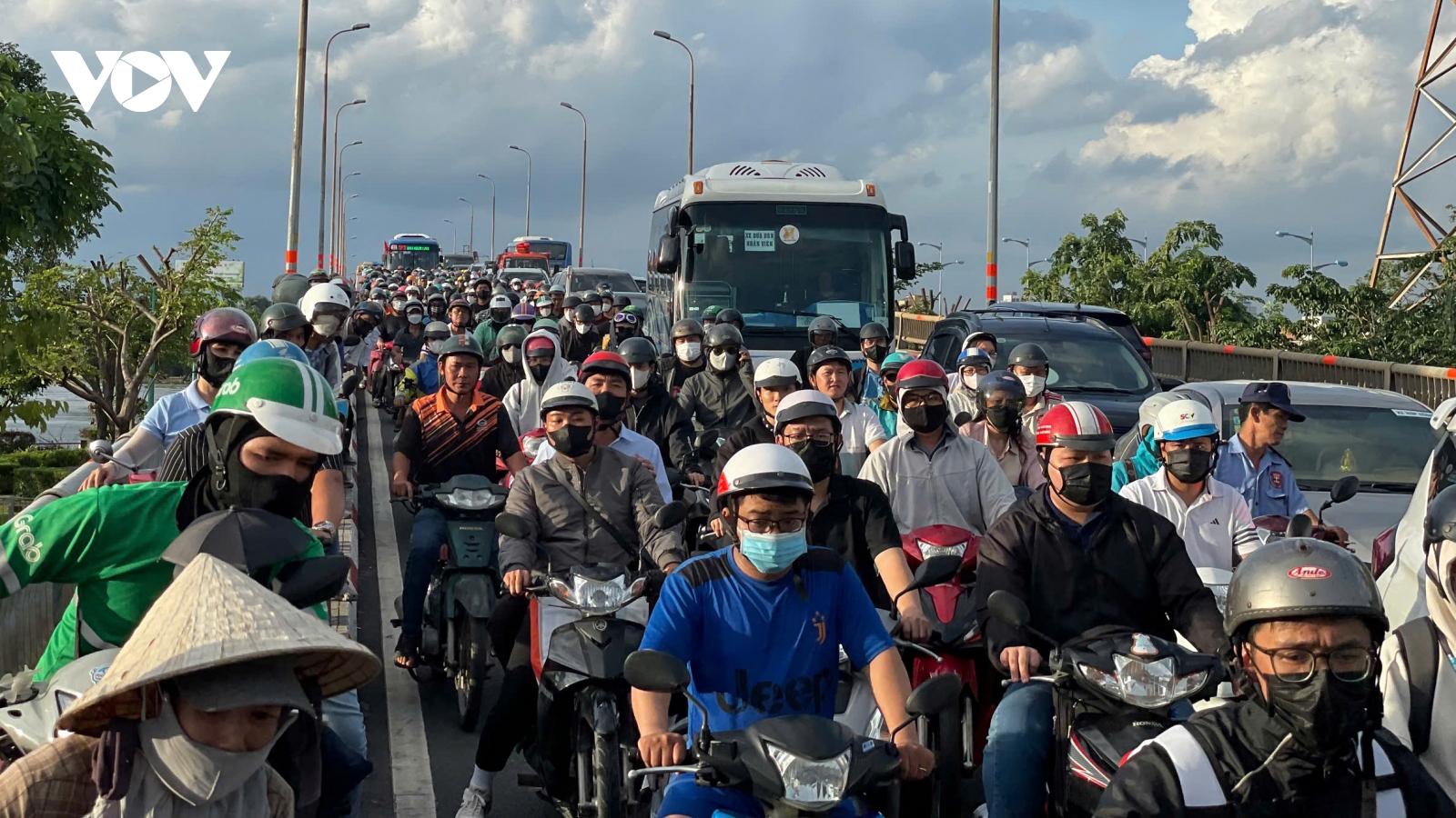 TP.HCM có hơn 12 triệu phương tiện, gấp đôi diện tích mặt đường