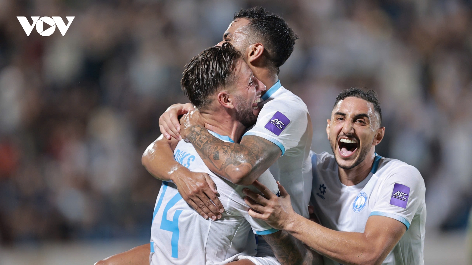 Cận cảnh CLB Nam Định thắng áp đảo đội bóng Thái Lan ở sân Thiên Trường