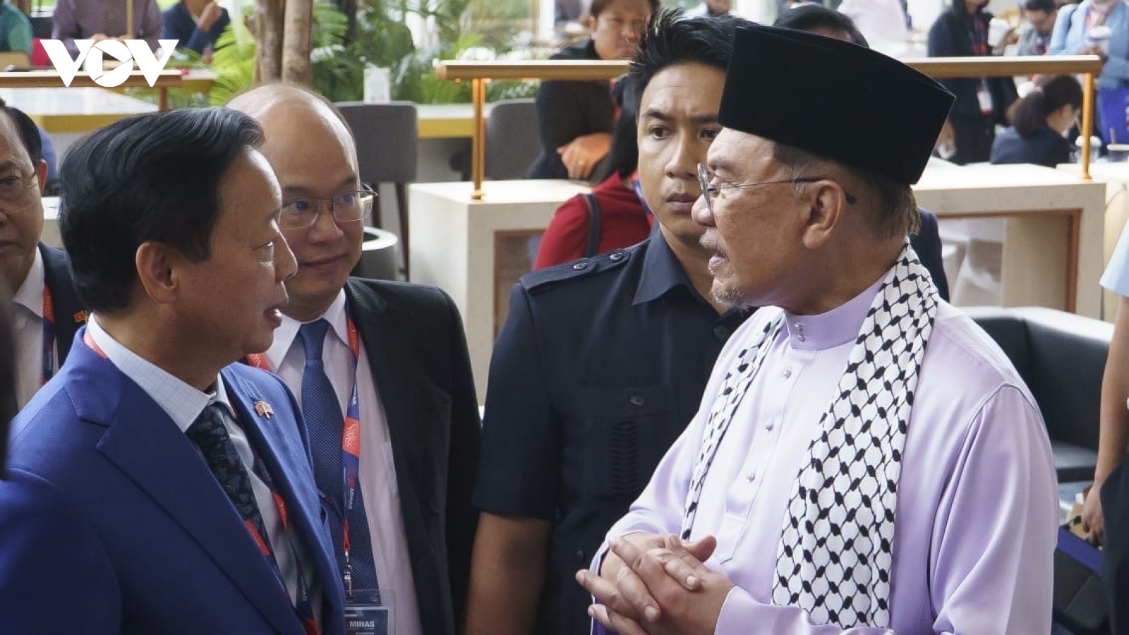 Phó Thủ tướng Trần Hồng Hà dự Triển lãm Halal quốc tế của Malaysia năm 2025