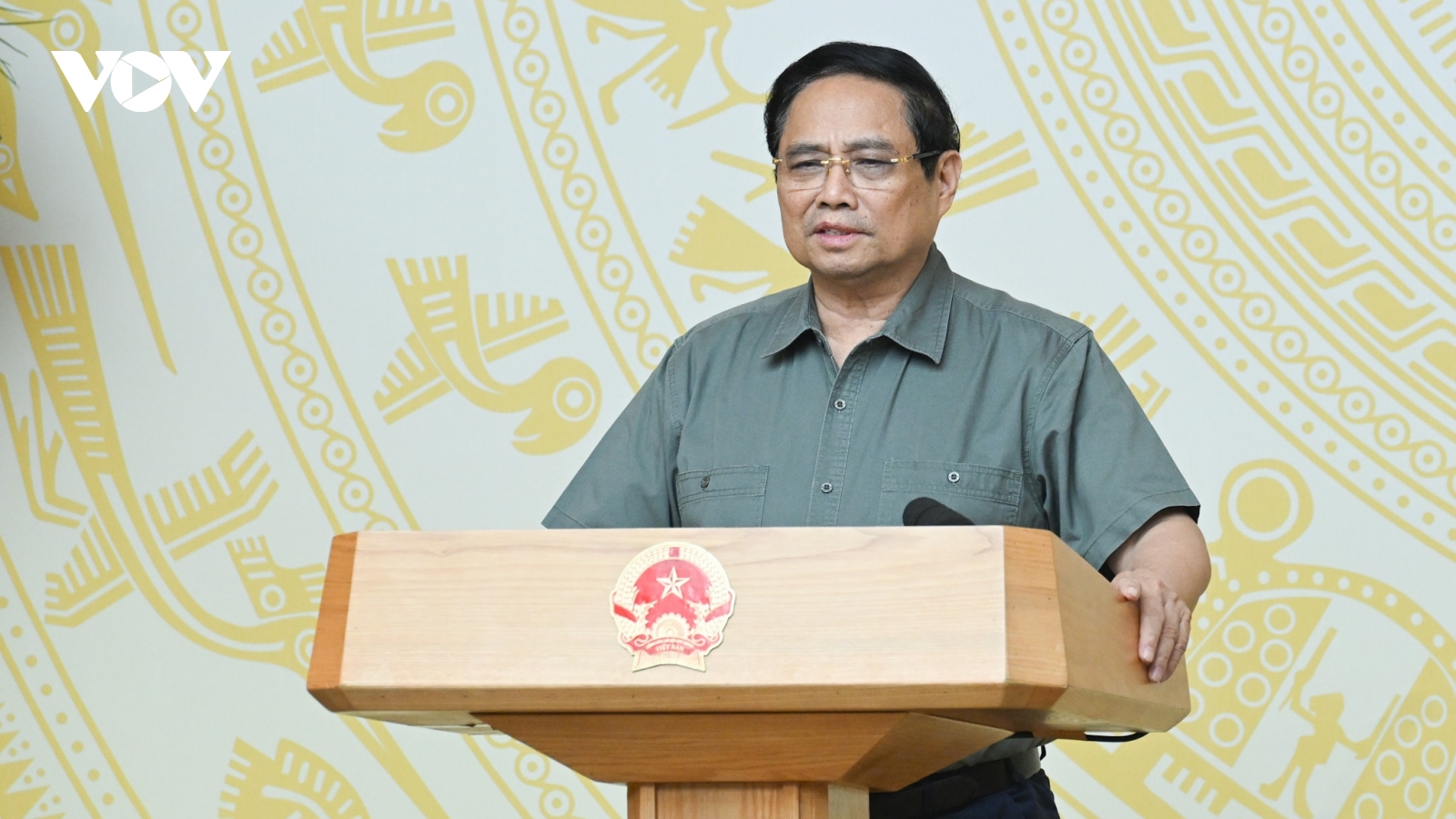 Thủ tướng: Phải trả lời được tại sao giá nhà chung cư lại cao mãi