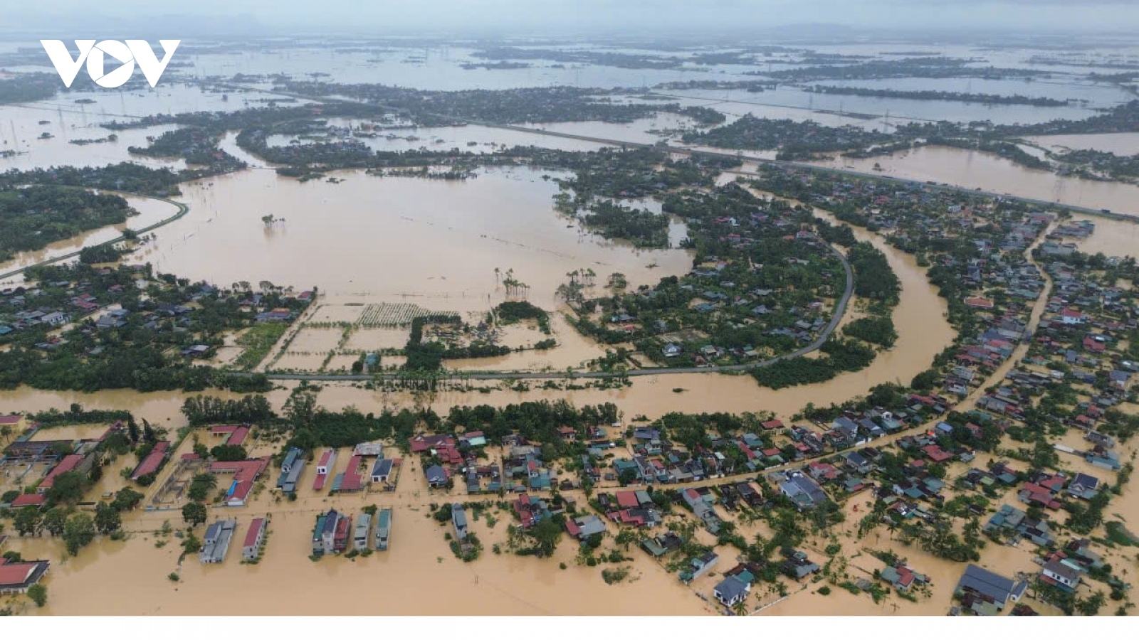 Hơn 3000 hộ dân ở xã Nông Cống, Thanh Hoá bị ngập sâu trong biển nước