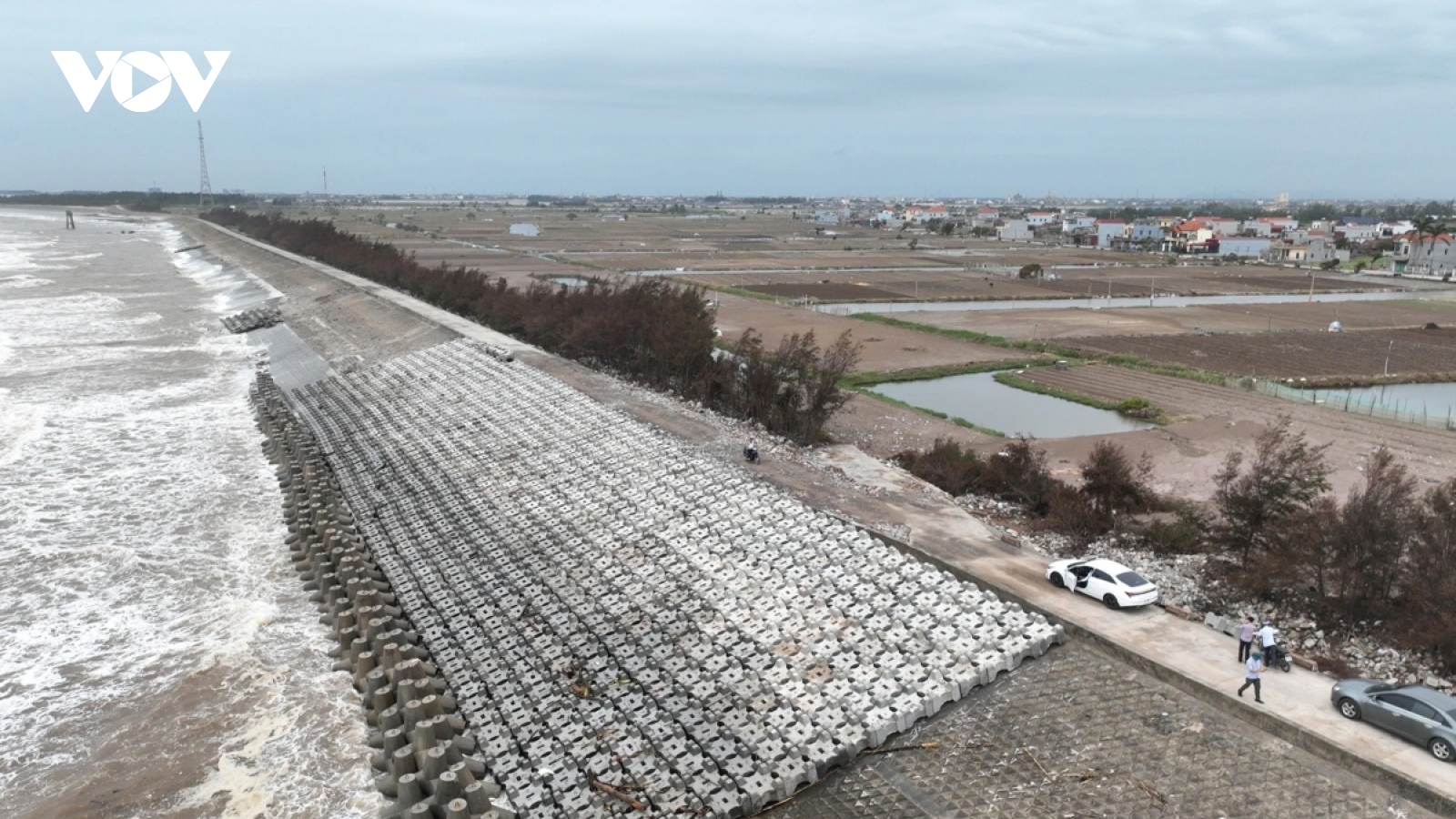 Ninh Bình: Tuyến đê "thoát hiểm" ngoạn mục trong cơn bão số 10