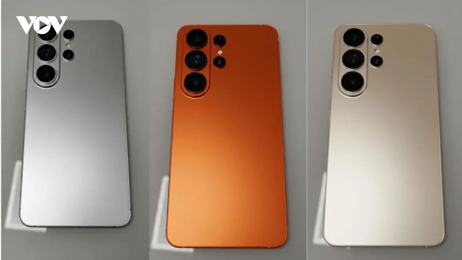 Galaxy S26 Ultra có màu Cam Vũ Trụ giống như iPhone 17 Pro?