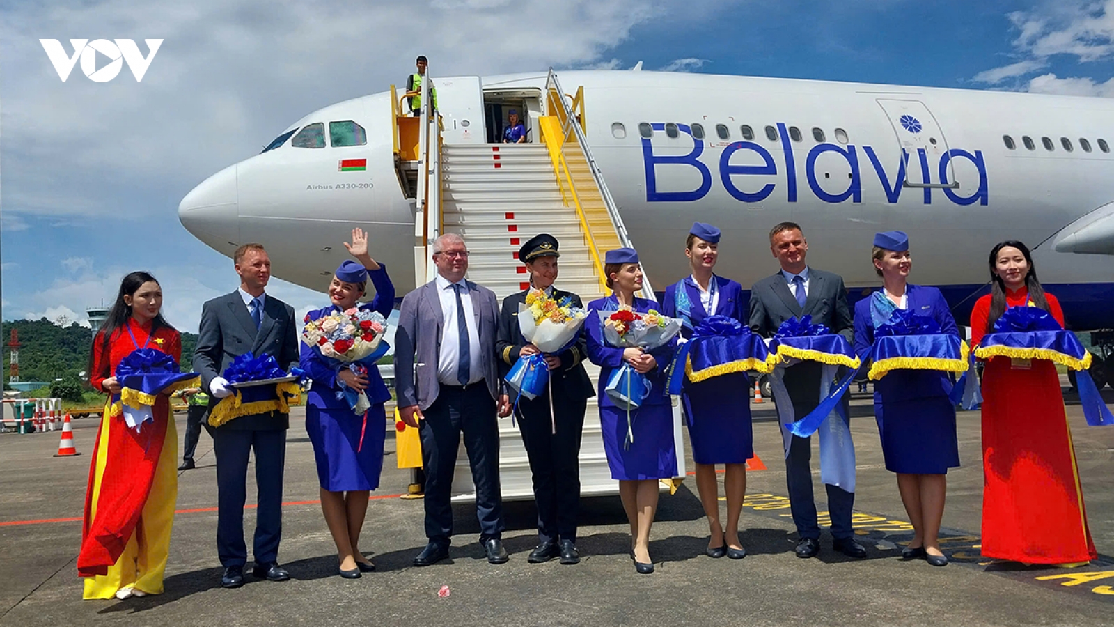 An Giang khai trương đường bay Belarus - Phú Quốc, đón 281 hành khách đầu tiên