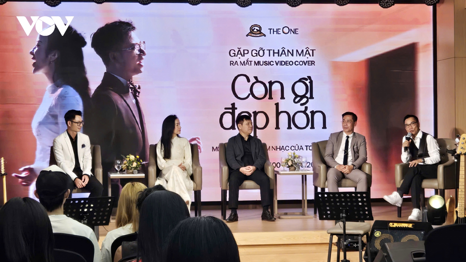 “Còn gì đẹp hơn” – Ca khúc lấy cảm hứng từ “Mưa đỏ” được làm mới đầy cảm xúc