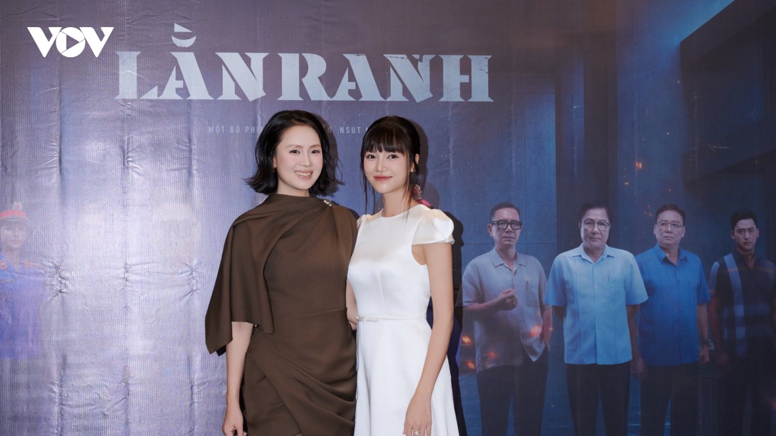 Vì sao Hồng Diễm và Anh Đào được khán giả chú ý trong “Lằn ranh”?