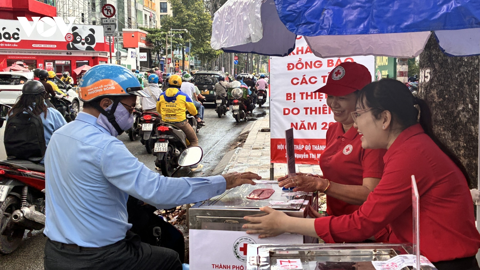 MTTQ và Hội Chữ thập đỏ TP.HCM đồng loạt kêu gọi cứu trợ vùng bão lũ