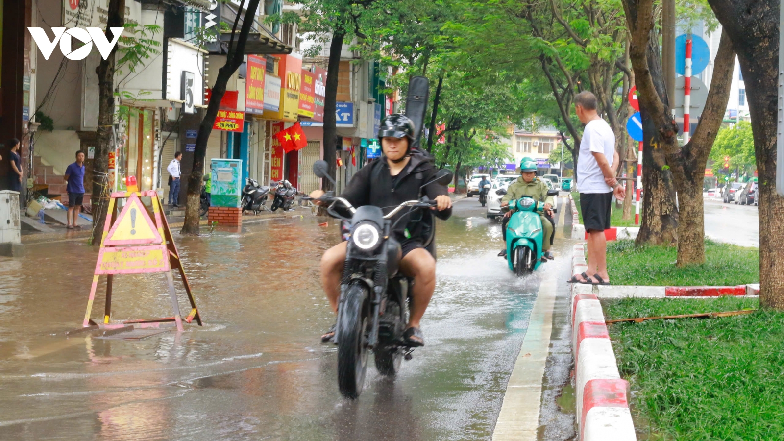 Thời tiết hôm nay 8/10: Tây Bắc và Việt Bắc có mưa to đến rất to