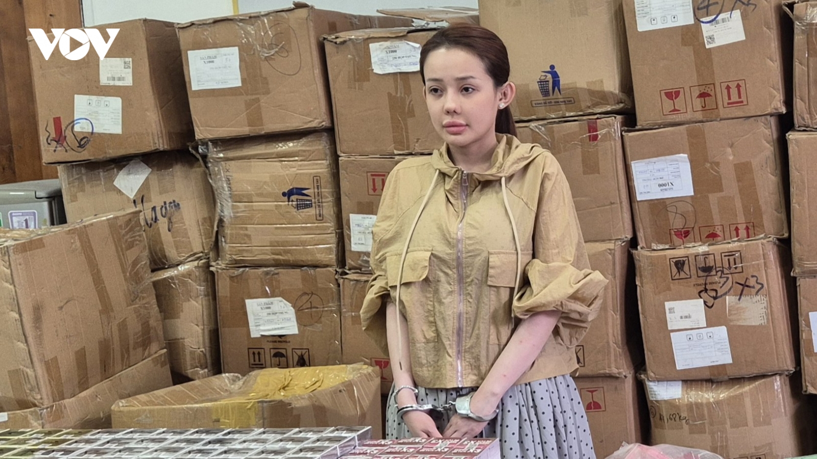 Nóng 24h: Bắt Ngân 98 vì bán thực phẩm giảm cân chứa chất cấm