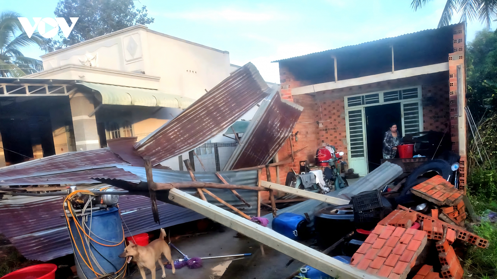 Mưa lũ, dông lốc tại Tây Ninh làm 1 người chết