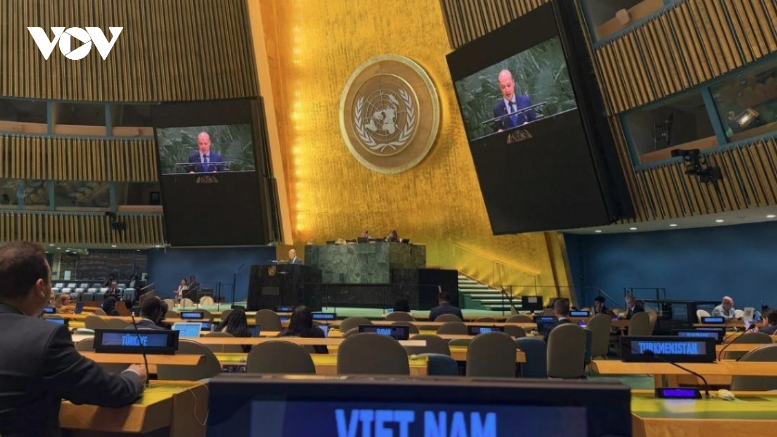 Vietnam advocates comprehensive solution to Myanmar crisis