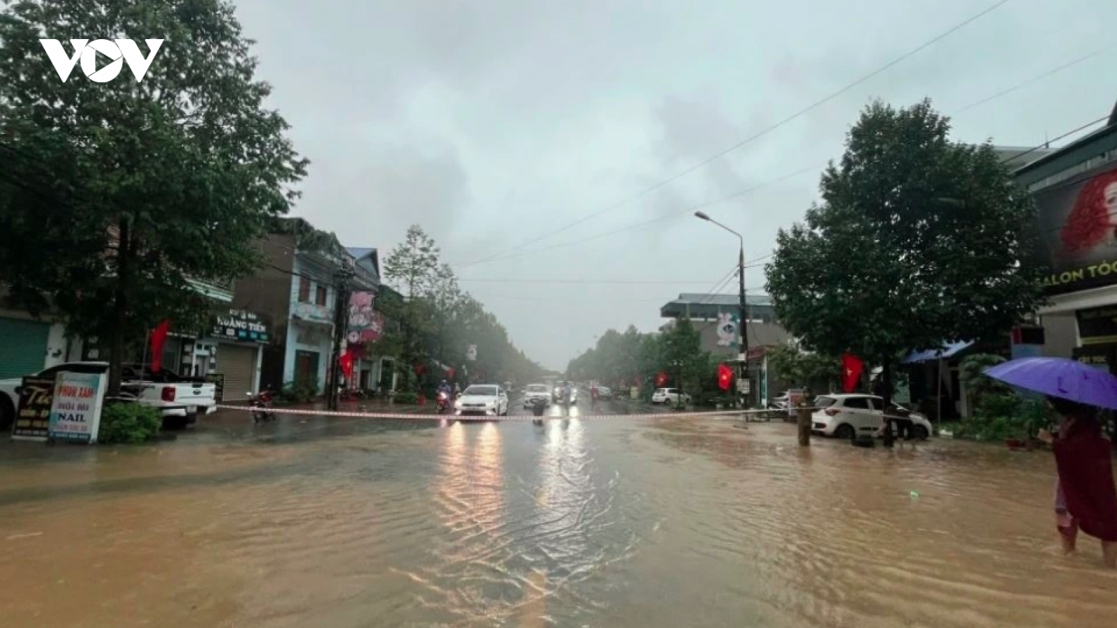 Foreign governments and organizations pledge aid for Vietnam’s post-disaster recovery
