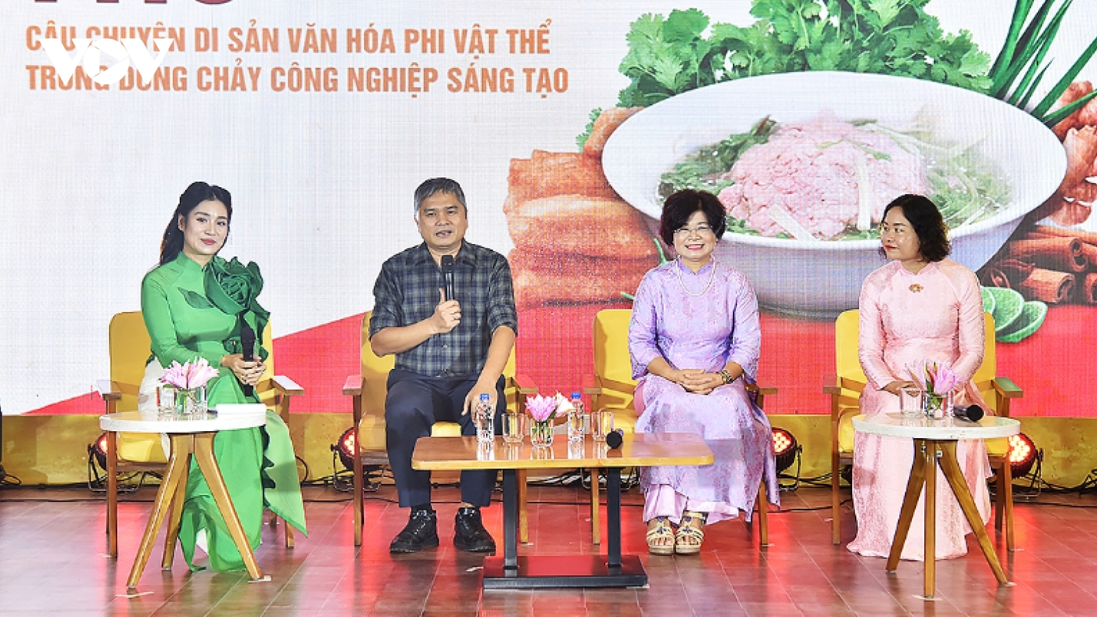 Talk promotes Hanoi’s Phở, linking delicacy with the creative industries