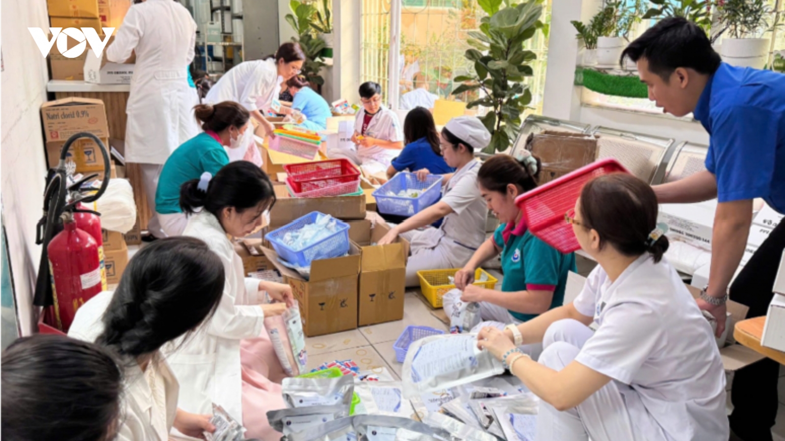 Ngành y tế TP.HCM gửi 10.000 túi thuốc gia đình hỗ trợ đồng bào vùng bão, lũ phía Bắc