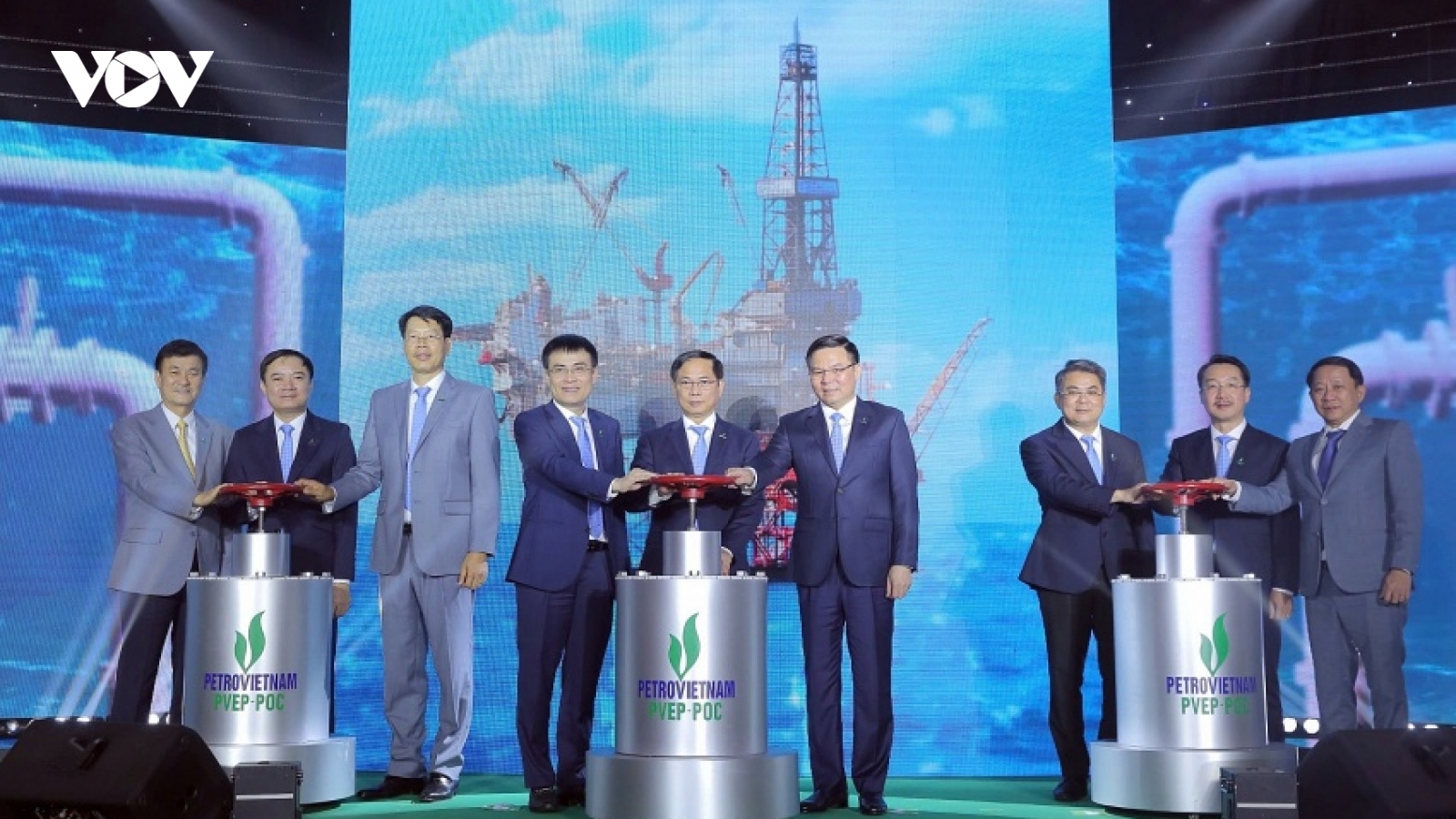 Petrovietnam tăng trưởng 2 con số 9 tháng 2025