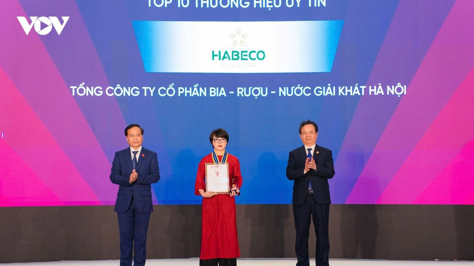 HABECO được vinh danh Top 10 Thương hiệu uy tín Việt Nam