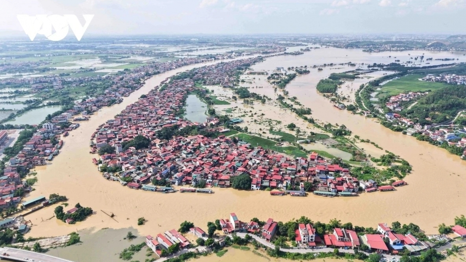 Bão số 11 Matmo: Khoanh vùng nguy cơ sạt lở, sớm sơ tán người dân