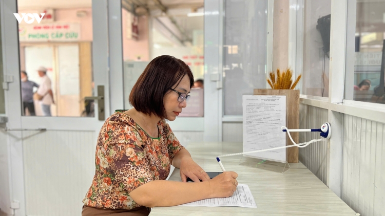 TP.HCM yêu cầu cơ sở y tế dùng mẫu mới giấy nghỉ hưởng BHXH