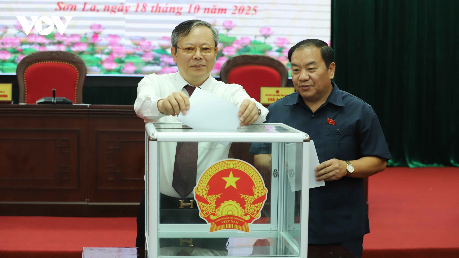 Bầu Phó Chủ tịch HĐND và UBND tỉnh Sơn La