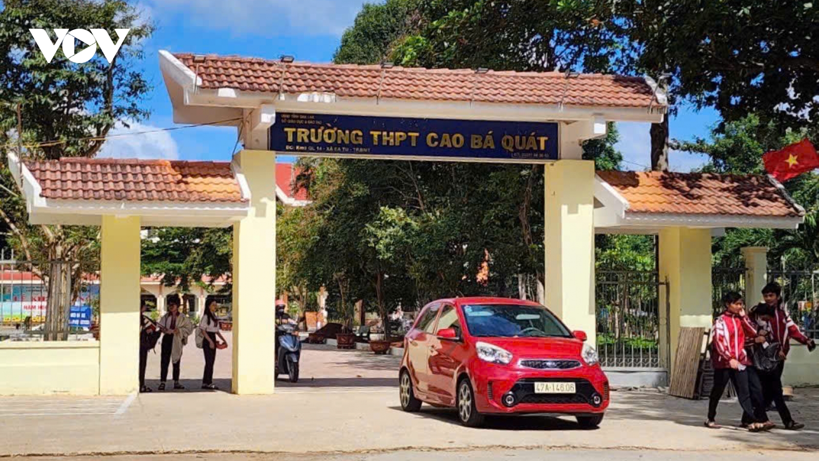 Miễn nhiệm Hiệu trưởng Trường THPT Cao Bá Quát, Đắk Lắk sau khi bị kỷ luật