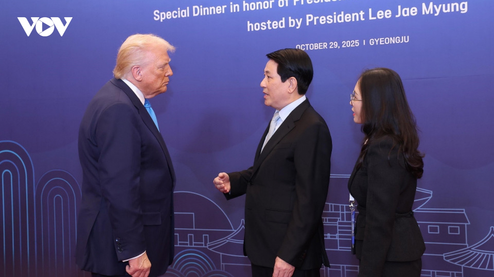 Chủ tịch nước Lương Cường gặp Tổng thống Hoa Kỳ Donald Trump