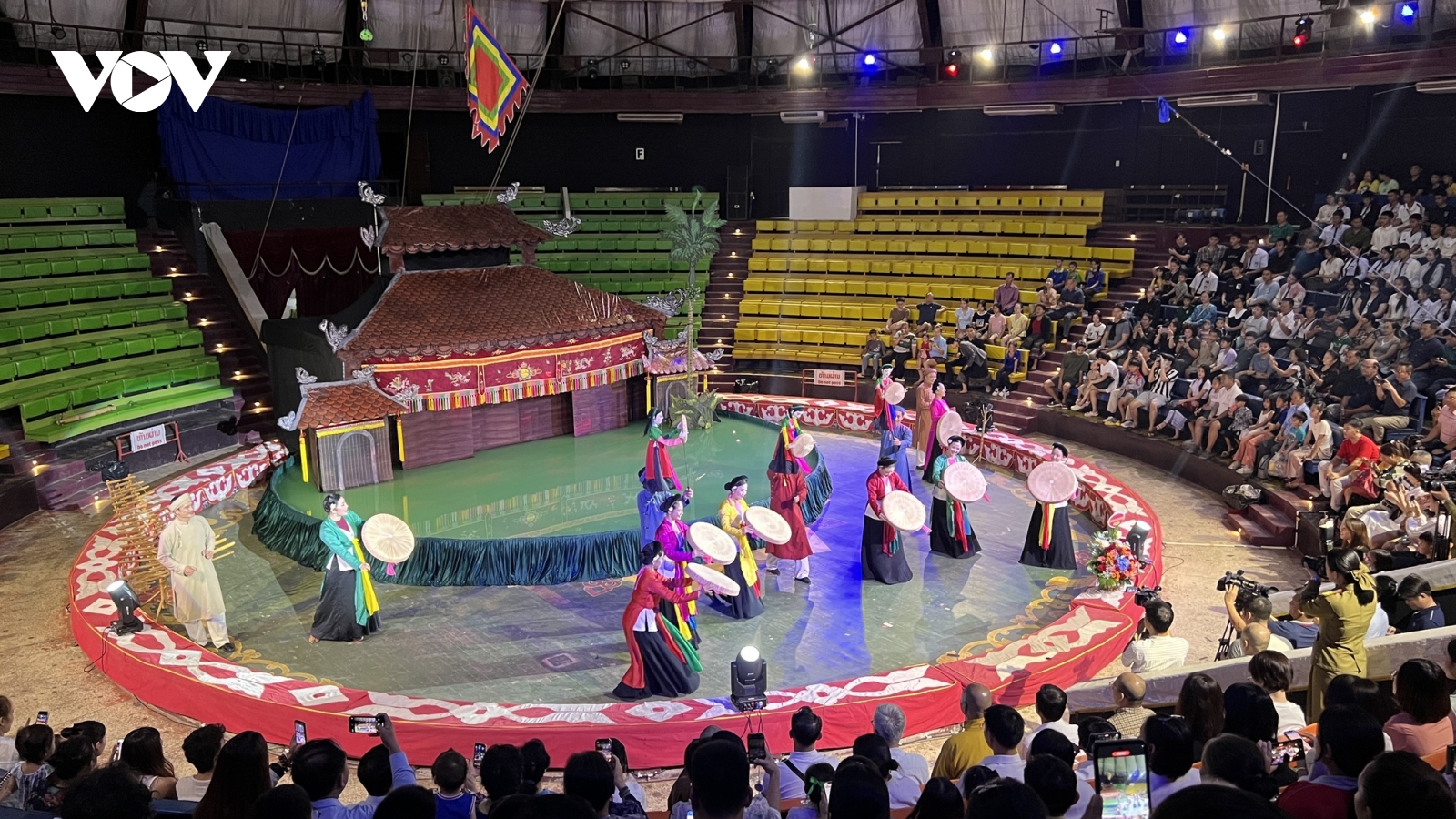 Tăng cường giao lưu văn hoá Việt Nam – Lào