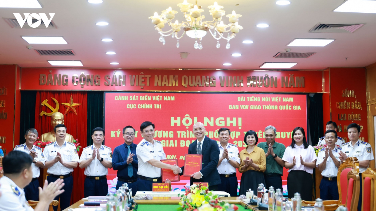 Cục Chính trị Cảnh sát biển Việt Nam và VOV ký kết phối hợp tuyên truyền