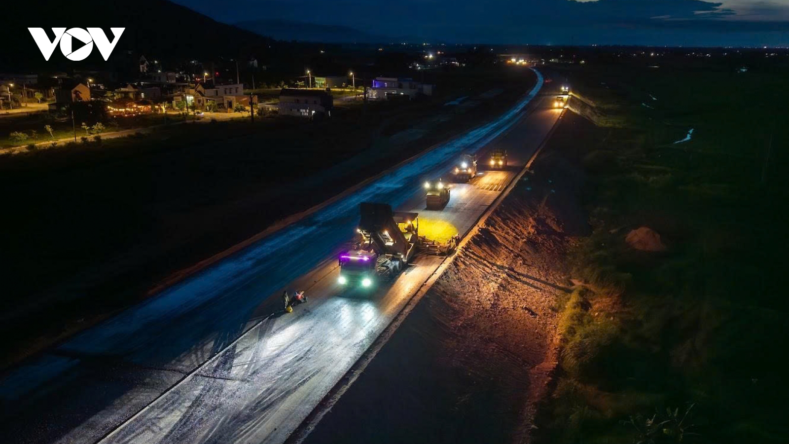 Không còn đường lùi, cao tốc Bắc – Nam phải hoàn thành đúng cam kết