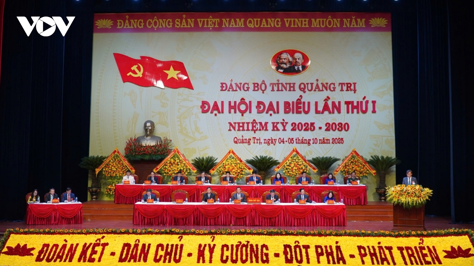 448 đại biểu dự phiên trù bị Đại hội đại biểu Đảng bộ tỉnh Quảng Trị lần thứ I