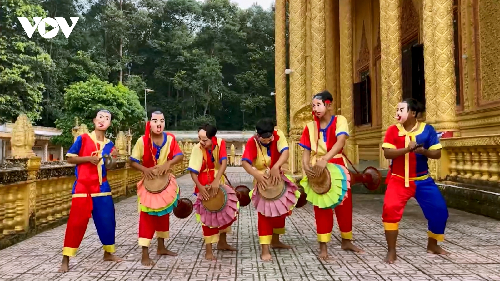 "Giữ lửa" văn hóa Khmer