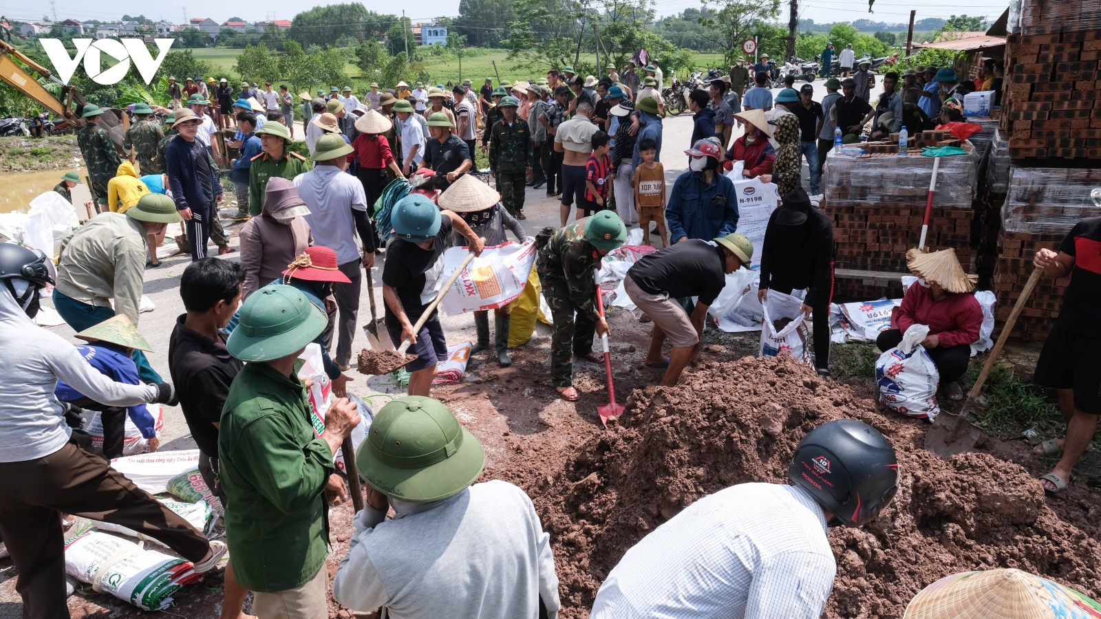 Bắc Ninh công bố tình huống khẩn cấp đối với 27 sự cố đê điều do lũ lụt