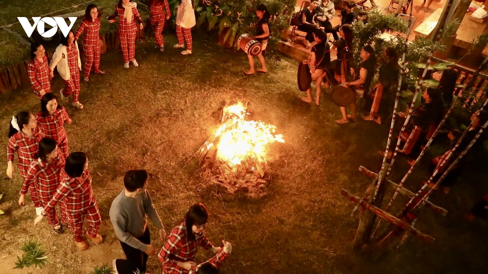 Phát triển du lịch bền vững từ sức sống văn hoá dân tộc thiểu số ở Gia Lai