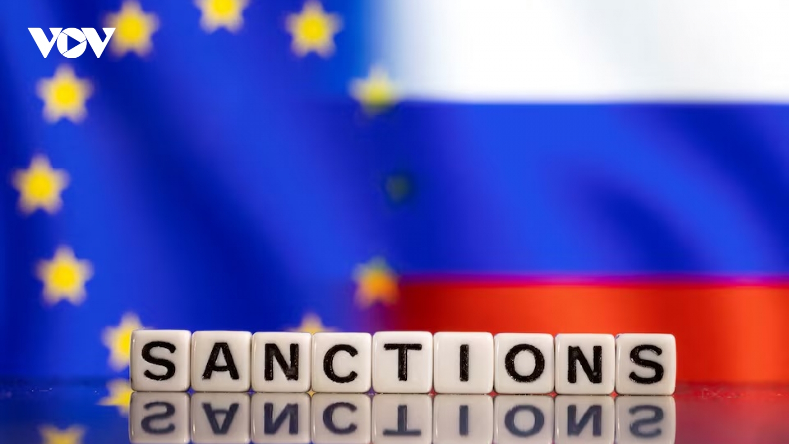 EU gia hạn trừng phạt Nga vào phút chót