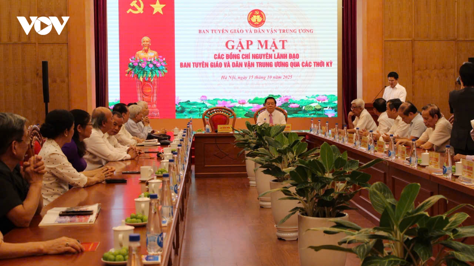Ban Tuyên giáo và Dân vận Trung ương gặp mặt lãnh đạo ban qua các thời kỳ