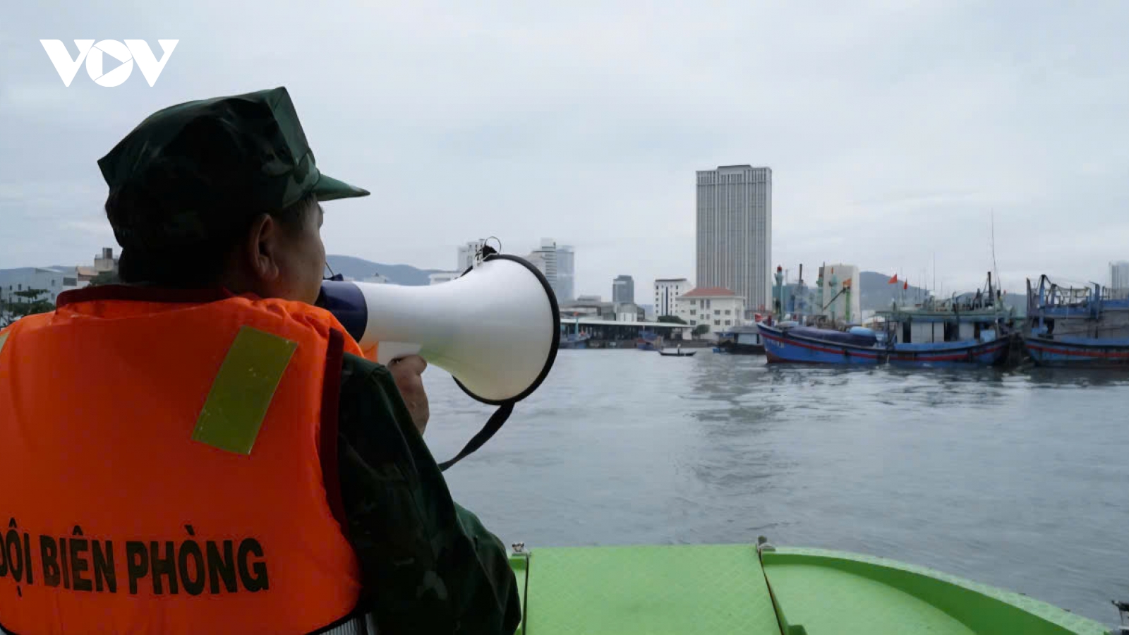 Gia Lai gọi gần 1.900 tàu vào bờ tránh trú bão số 12