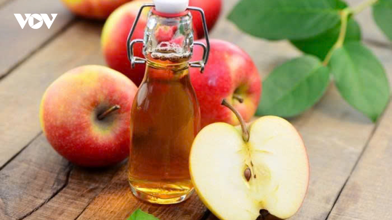 Uống giấm táo: Lợi ích và cách sử dụng an toàn