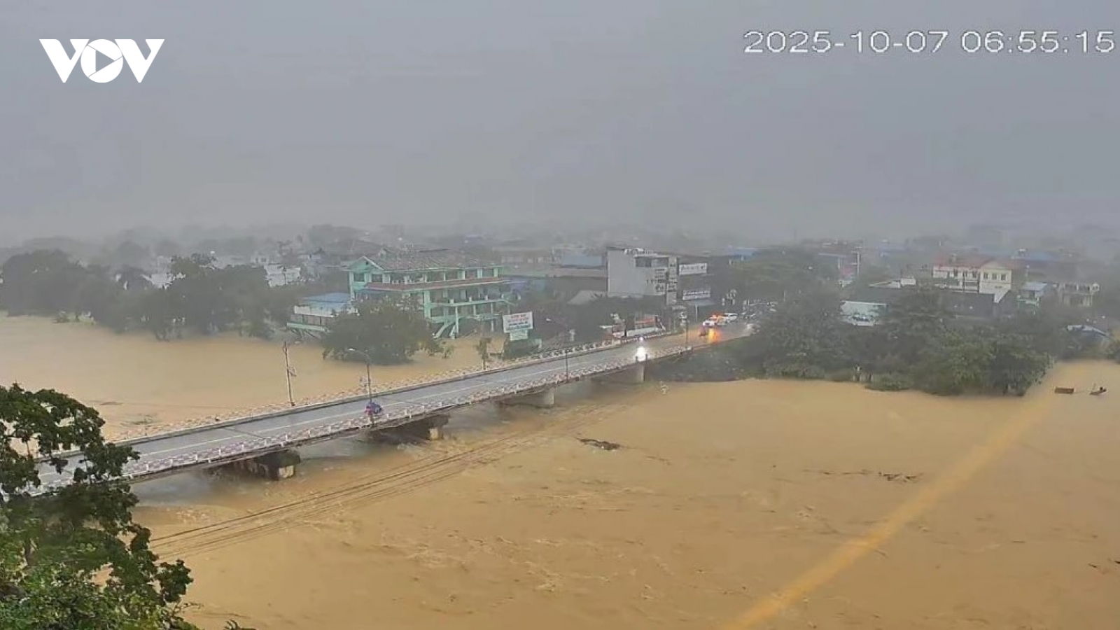 Lũ trên sông Thương, sông Cầu dâng cao kỷ lục – Bắc Bộ căng mình ứng phó