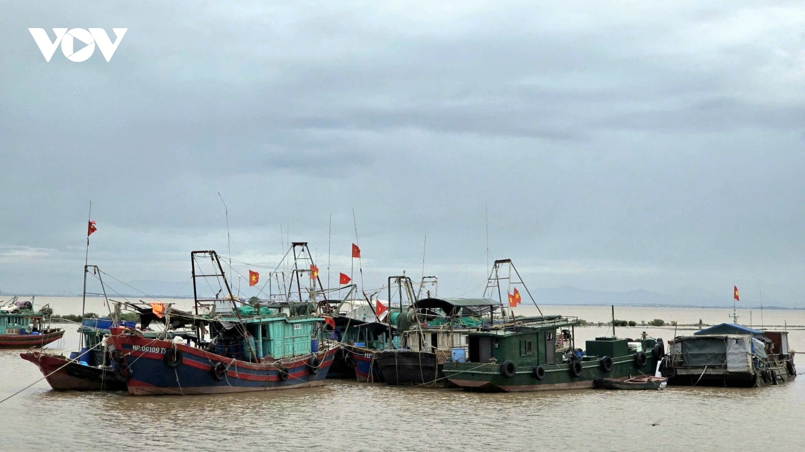 Hải Phòng dỡ bỏ lệnh cấm tàu thuyền ra khơi