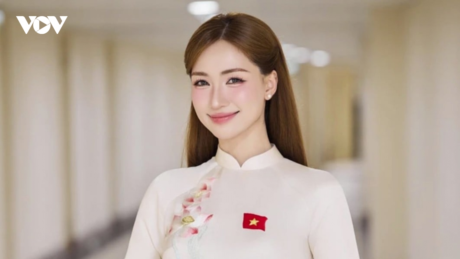 Sao Việt 30/10: Hòa Minzy ủng hộ 100 triệu đồng cho đồng bào Huế