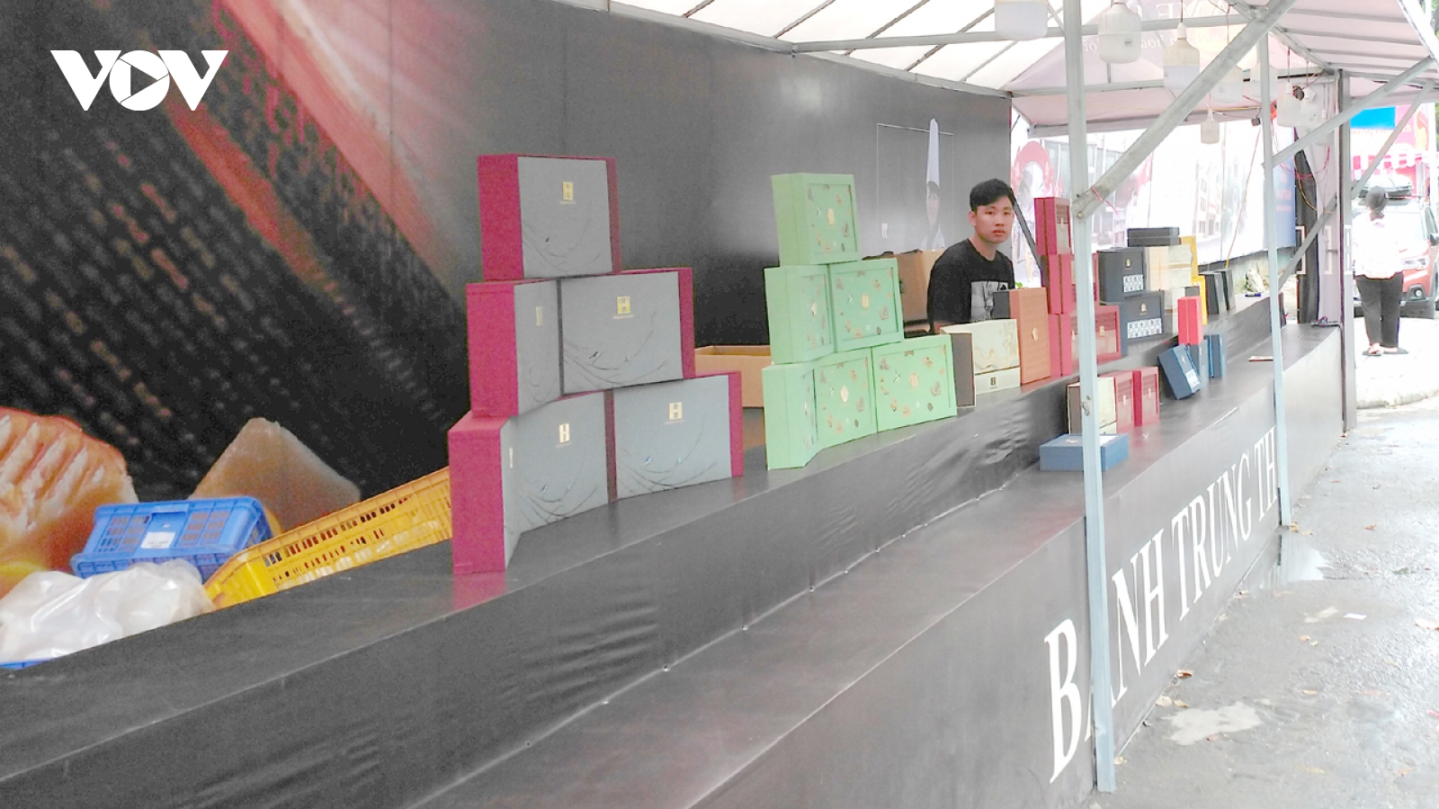 Bánh Trung thu ngày Rằm tháng Tám: Dù "ế" nhưng nhiều thương hiệu không giảm giá