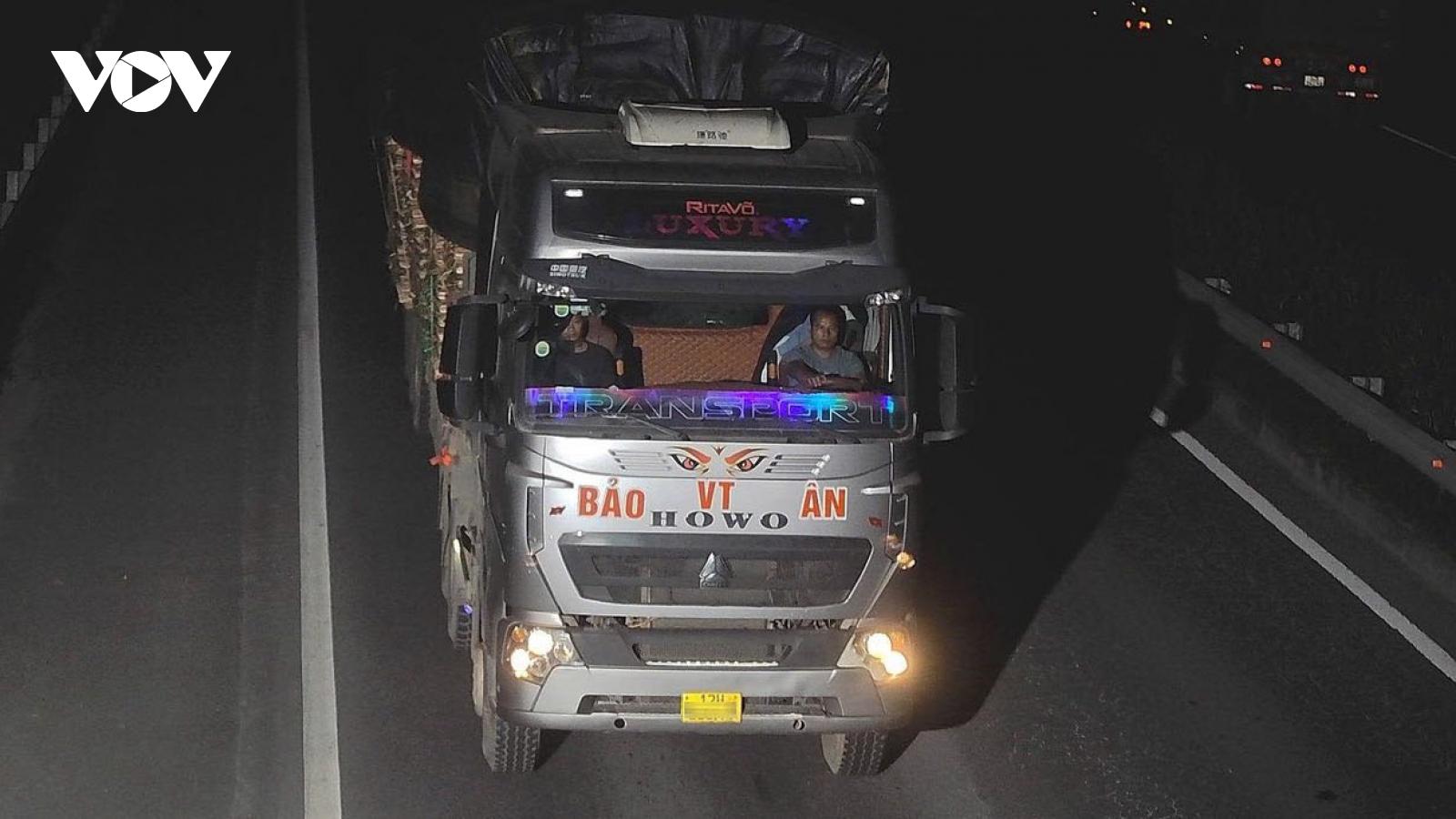 Camera AI phát hiện hơn 3.700 tài xế ô tô không thắt dây an toàn sau gần 2 tháng