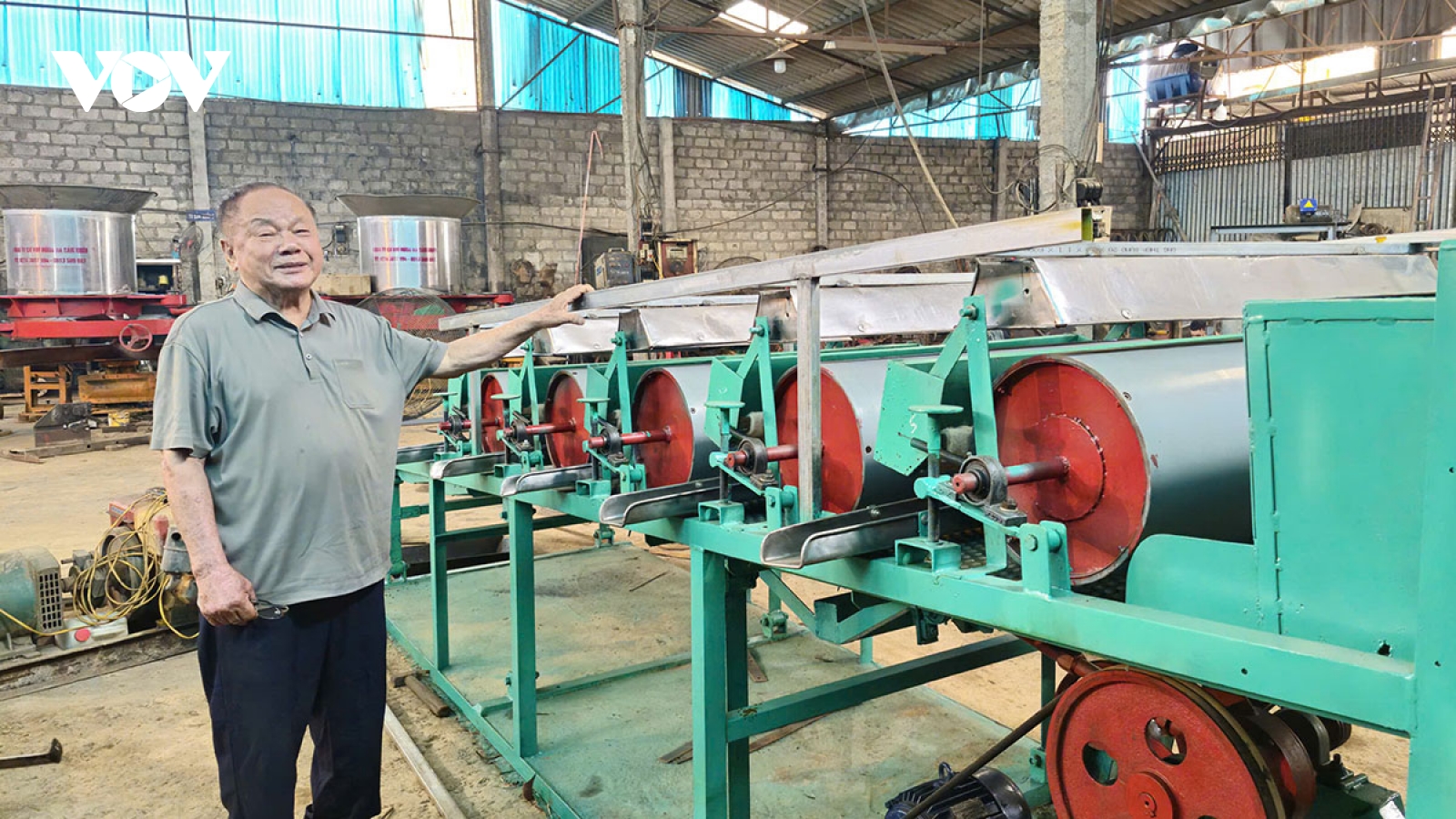 Người kỹ sư 90 tuổi và hành trình hơn nửa thế kỷ “chế tạo hạnh phúc” cho nông dân