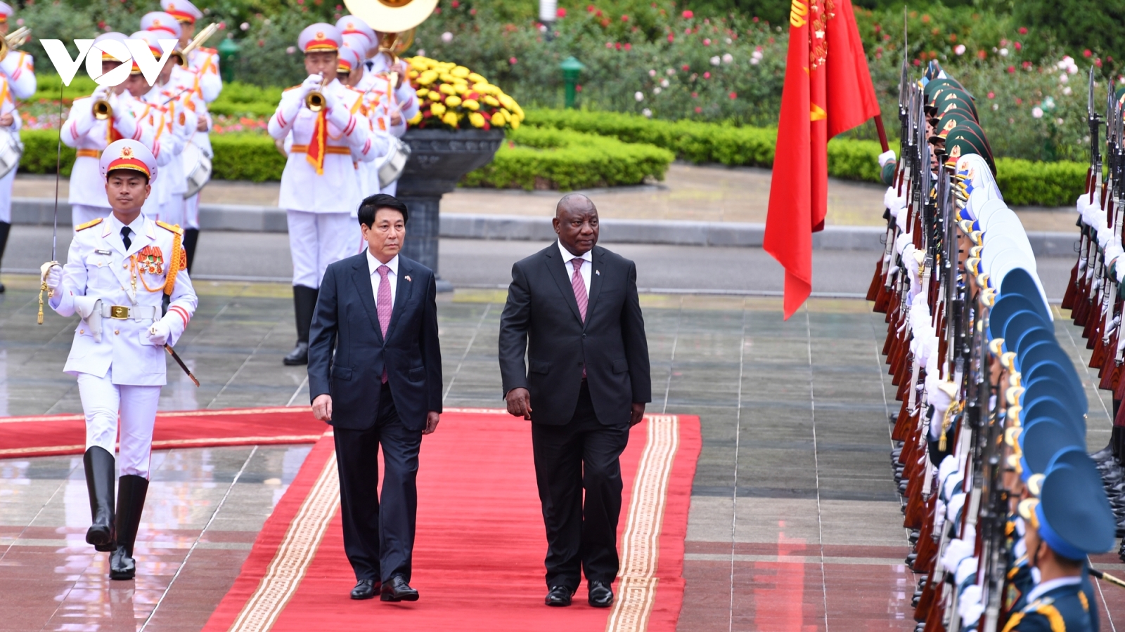 Chủ tịch nước Lương Cường chủ trì lễ đón Tổng thống Nam Phi thăm Việt Nam