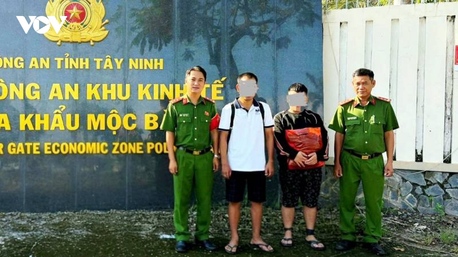 Giải cứu thiếu niên 15 tuổi bị lừa sang Campuchia làm "việc nhẹ, lương cao"