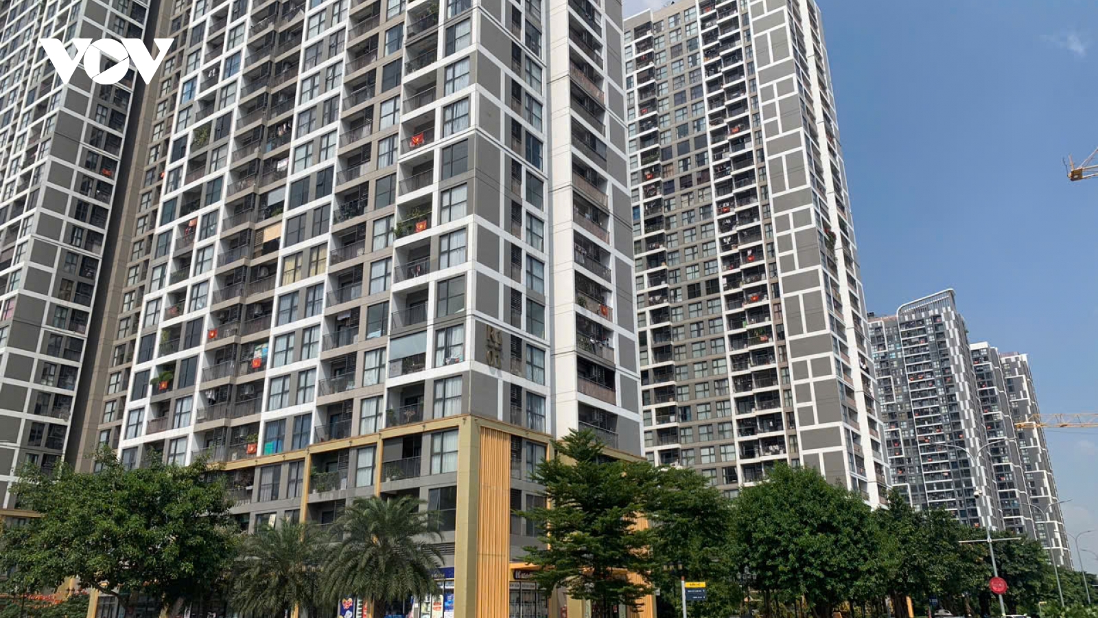 Cần "liều thuốc" đủ mạnh để thị trường bất động sản không còn bị lũng đoạn