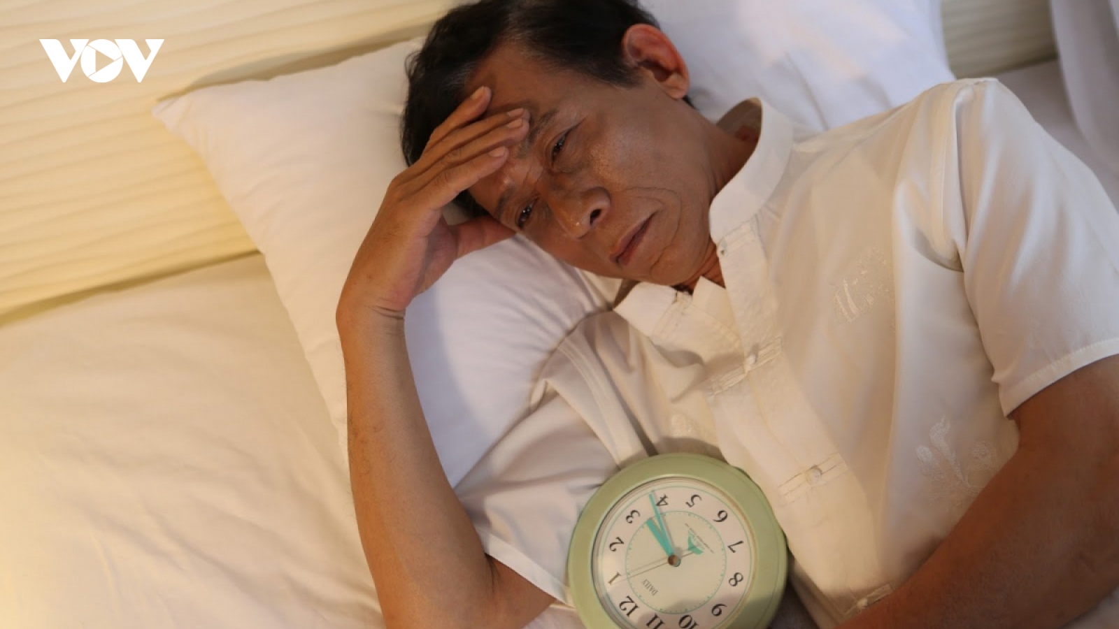 Cách chữa bệnh mất ngủ ở người già không cần đến thuốc